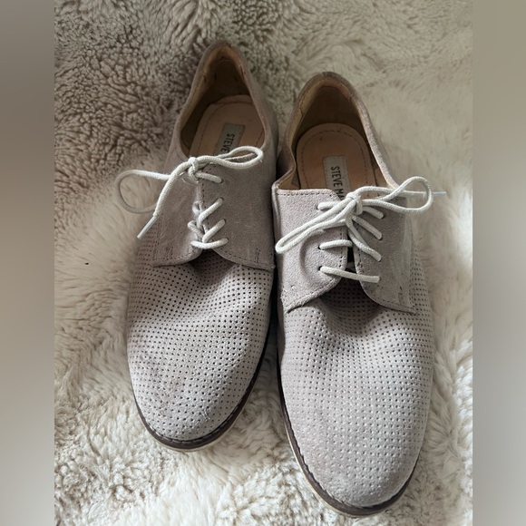 Steve Madden Lace Ups - Picture 1 of 3